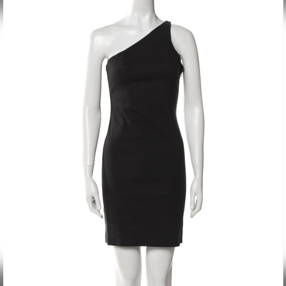 Elegant Black One-Shoulder Dress
